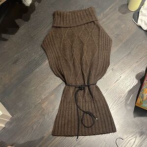 Fioreblu Sleeveless Sweater  